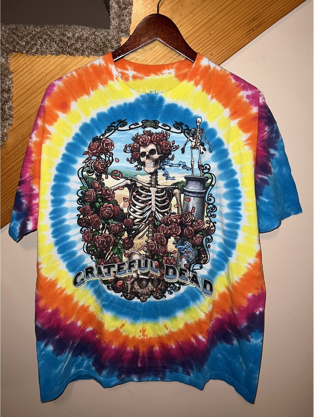 Liquid Blue Men's Tie-Dye T-Shirt Retro 1998 Grateful Dead Rainbow Bertha